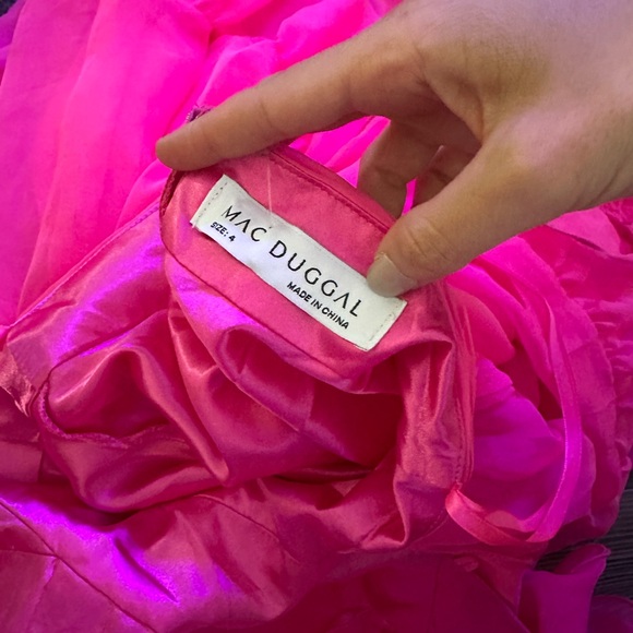 Pink Mac Duggal Ruffled Floral Gown in size 4 Also seen on Anthropologie - Picture 5 of 7